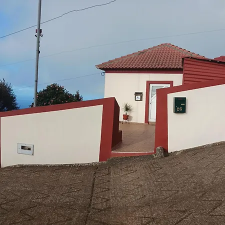 Achadas Da Cruz Farm House