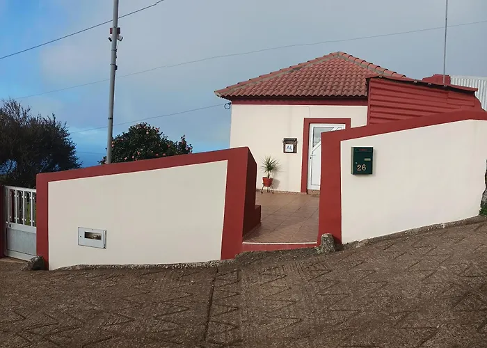 Achadas Da Cruz Farm House