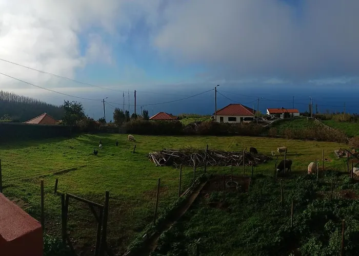 Achadas Da Cruz Farm House * Achadas da Cruz